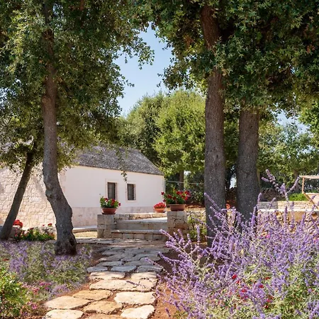 Trullo Mont Bell Con Giardino E Piscina Privata 度假居