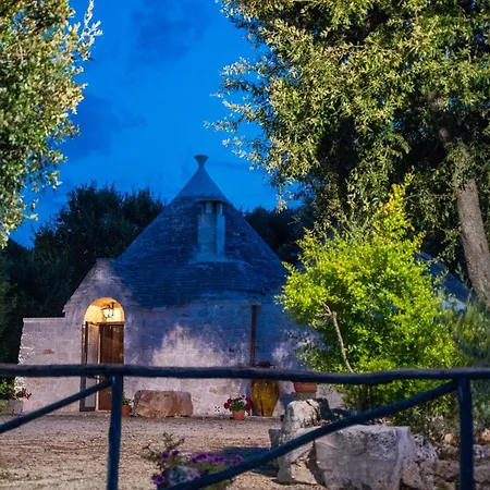 Trullo Mont Bell Con Giardino E Piscina Privata * Selva Di Fasano